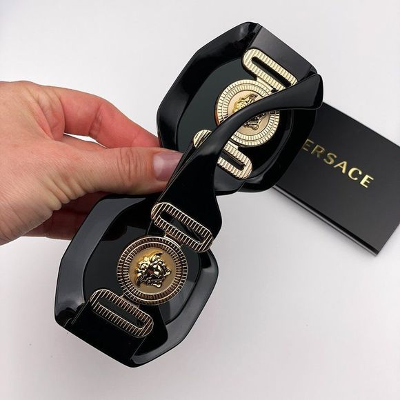 Versace VE4424U GB1/87 Sunglasses MAXI MEDUSA Black Gray Oversized Unisex - Picture 3 of 13